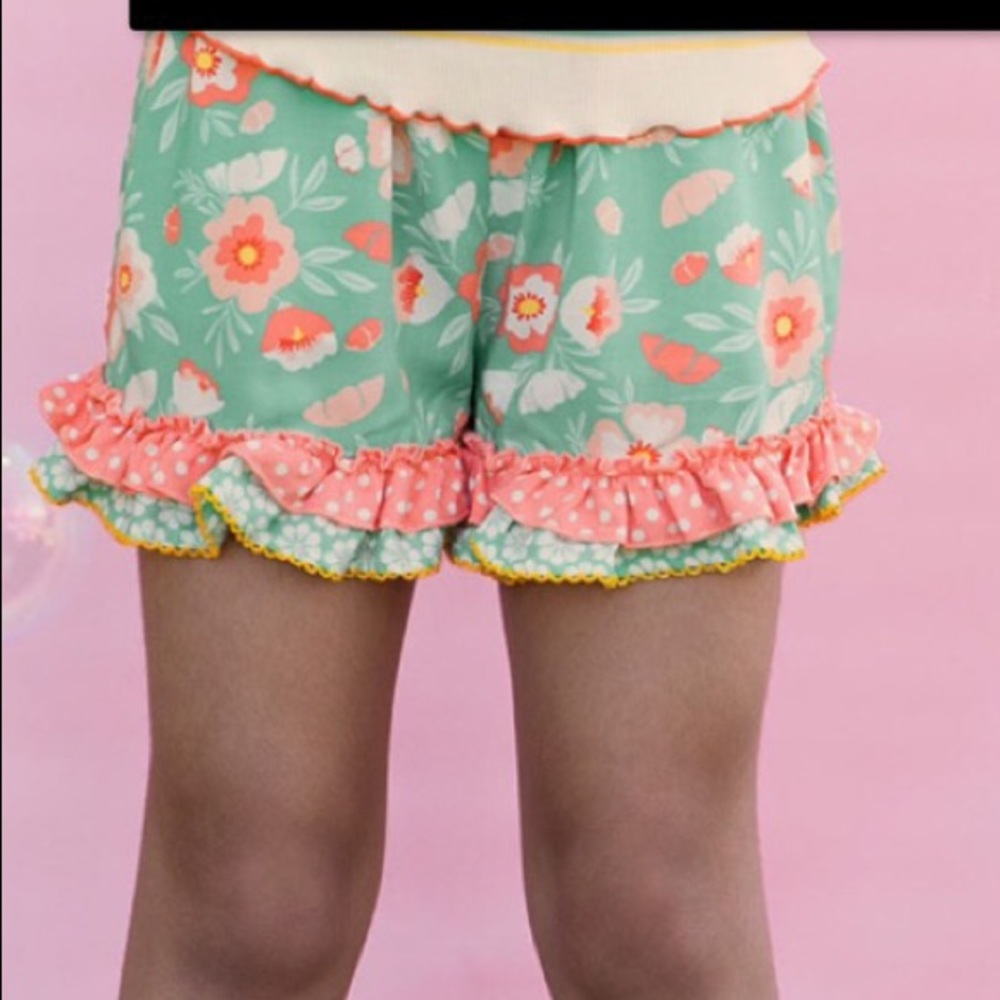 Matilda Jane fun house shorties